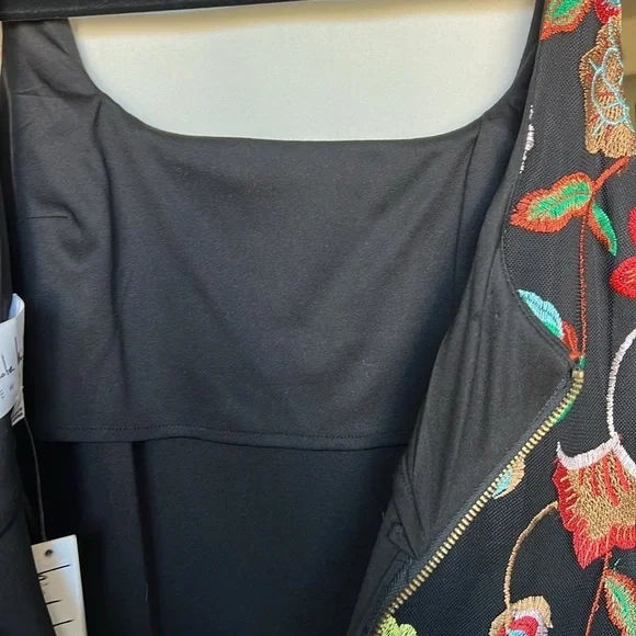 NWT Nicole Miller floral embroidered dress